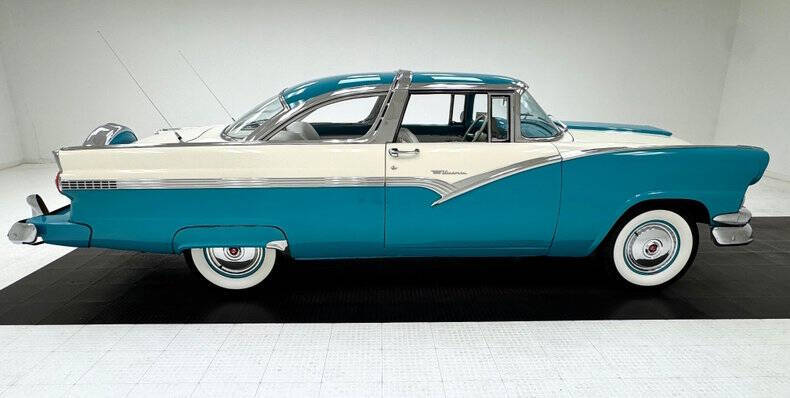1956 Ford Fairlane
