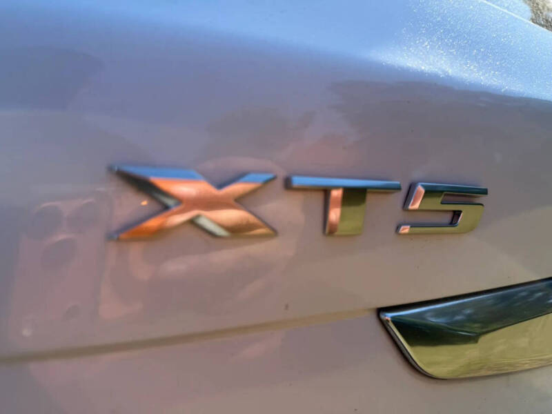 2018 Cadillac XT5 Platinum