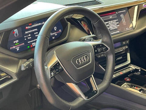 2023 Audi e-tron GT quattro Premium Plus