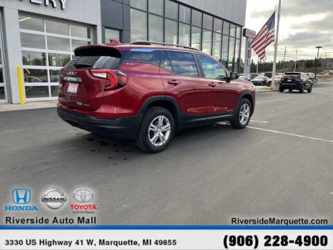 2022 GMC Terrain SLE