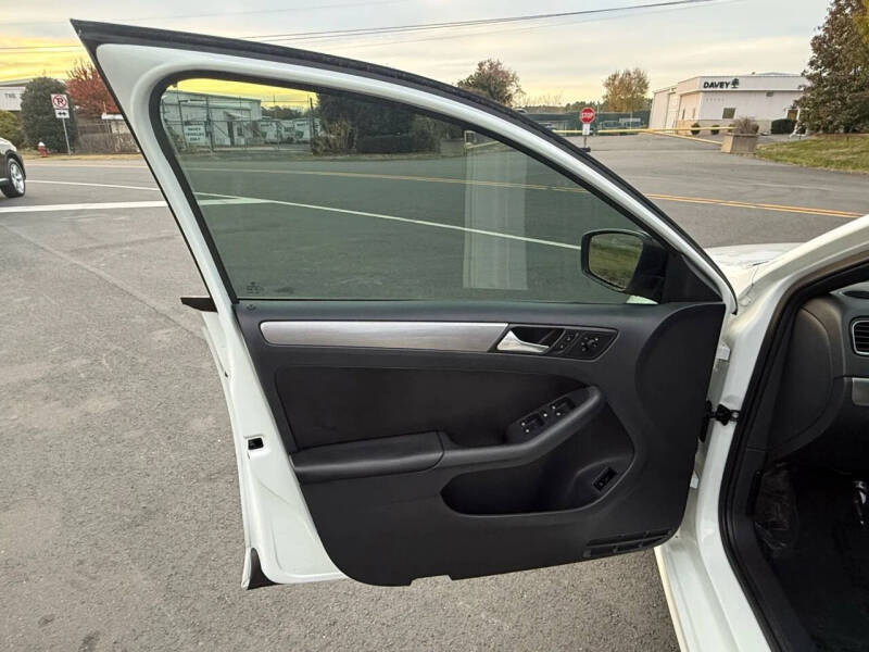 2016 Volkswagen Jetta 1.8T Sport