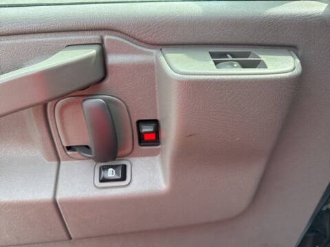 2017 Chevrolet Express LS 2500