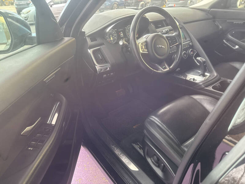 2020 Jaguar E-PACE P250 SE