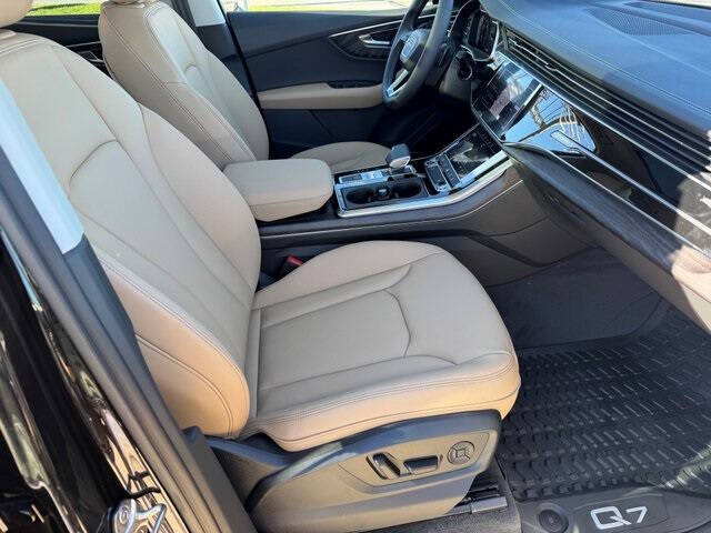 2026 Audi Q7 quattro Premium 45 TFSI