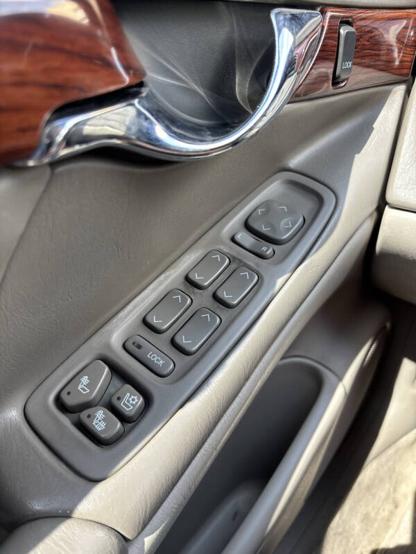 2005 Cadillac DeVille