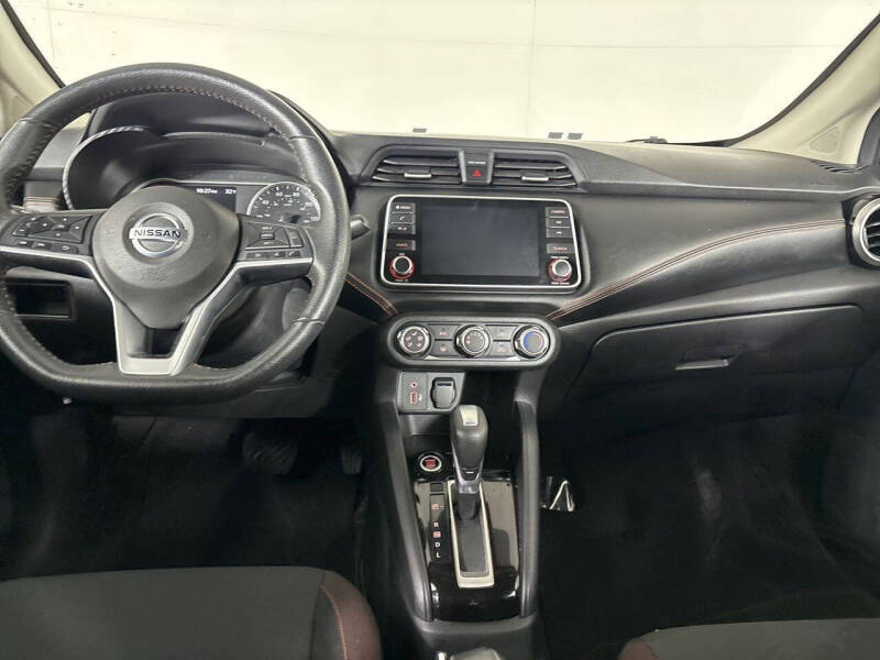 2021 Nissan Versa SR