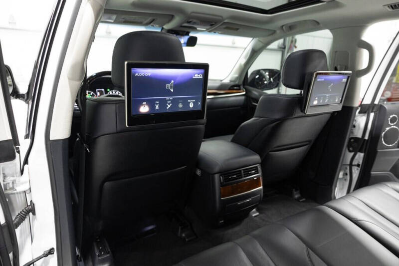 2021 Lexus LX 570 Three-Row