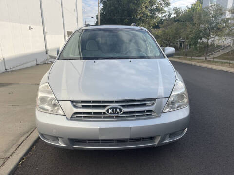2008 Kia Sedona LX