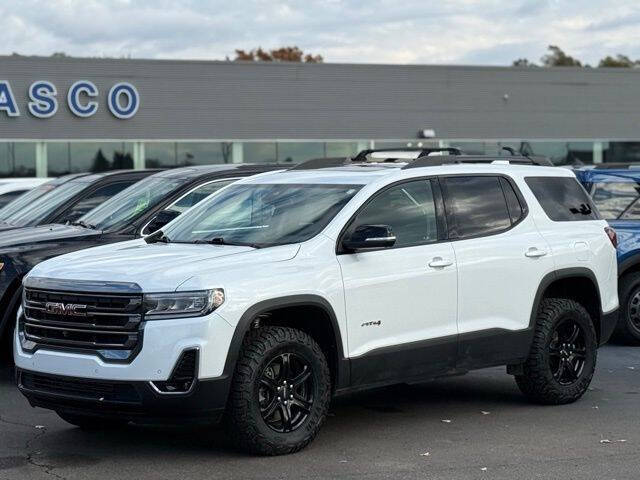 2023 GMC Acadia AT4