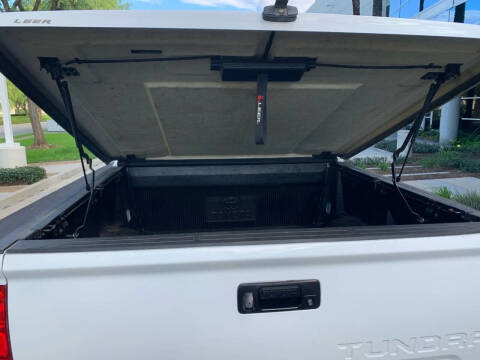 2014 Toyota Tundra SR5