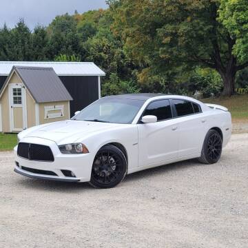 2013 Dodge Charger for sale at Rt 33 Motors LLC in Rockbridge OH