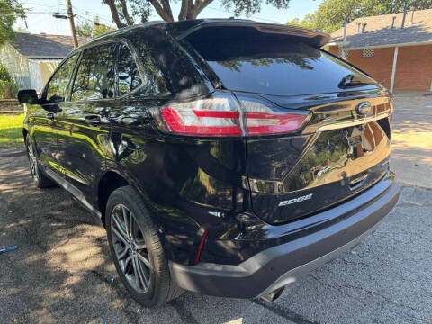 2020 Ford Edge Titanium