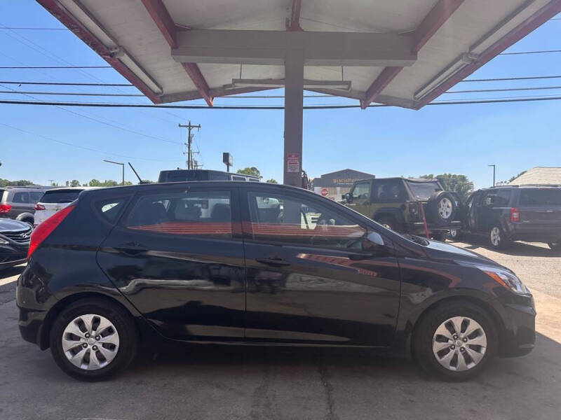 2017 Hyundai Accent SE