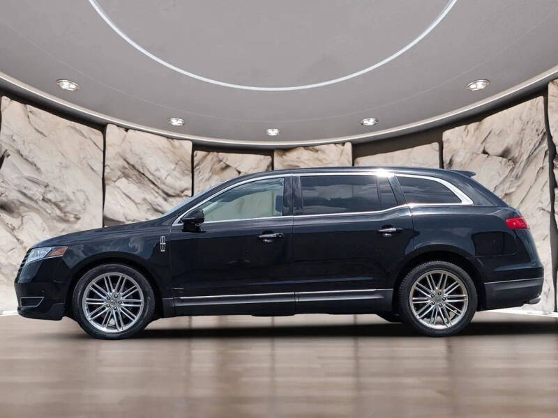 2019 Lincoln MKT Reserve