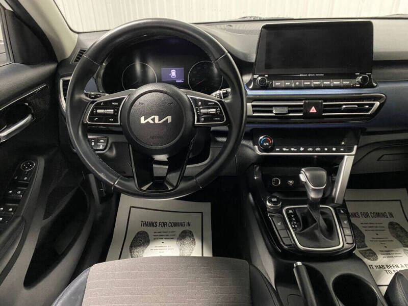 2022 Kia Seltos S