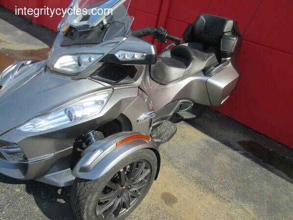 2013 Can-Am Spyder® RT-S