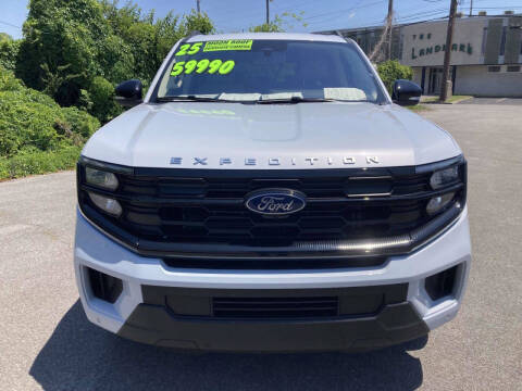 2025 Ford Expedition MAX Active