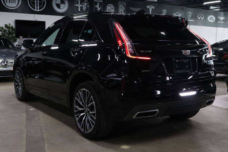 2024 Cadillac XT4 Sport