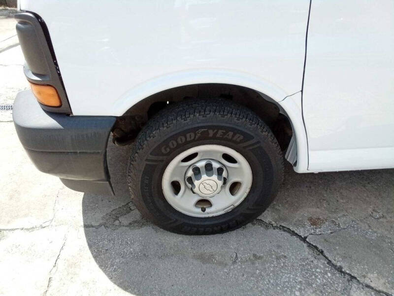 2017 Chevrolet Express 2500