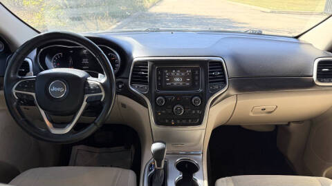 2017 Jeep Grand Cherokee Laredo