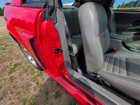 2004 Ford Mustang GT Deluxe
