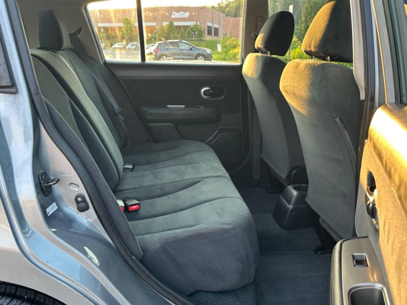 2012 Nissan Versa 1.8 S