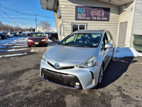 2015 Toyota Prius v Five