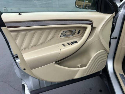 2018 Ford Taurus Limited