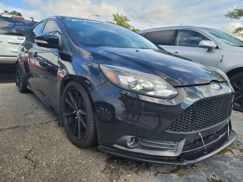 2013 Ford Focus for sale at J & J Used Cars inc in Wayne MI