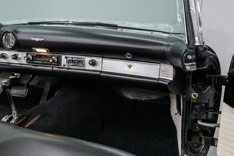 1956 Ford Thunderbird