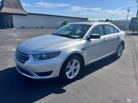 2018 Ford Taurus SE