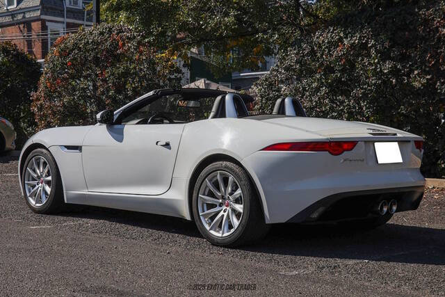 2017 Jaguar F-TYPE Premium