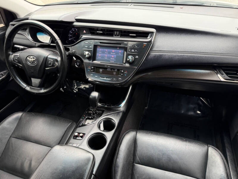 2016 Toyota Avalon XLE Plus