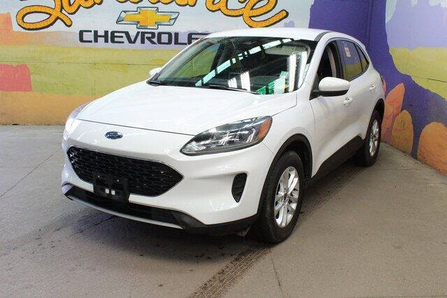 Used 2020 Ford Escape SE with VIN 1FMCU9G62LUA00462 for sale in Grand Ledge, MI