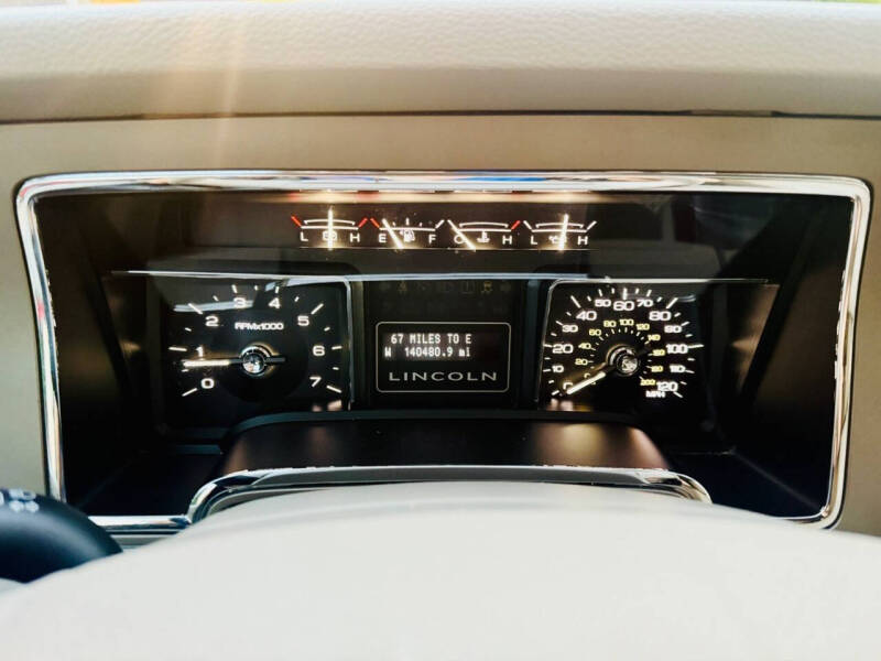 2014 Lincoln Navigator