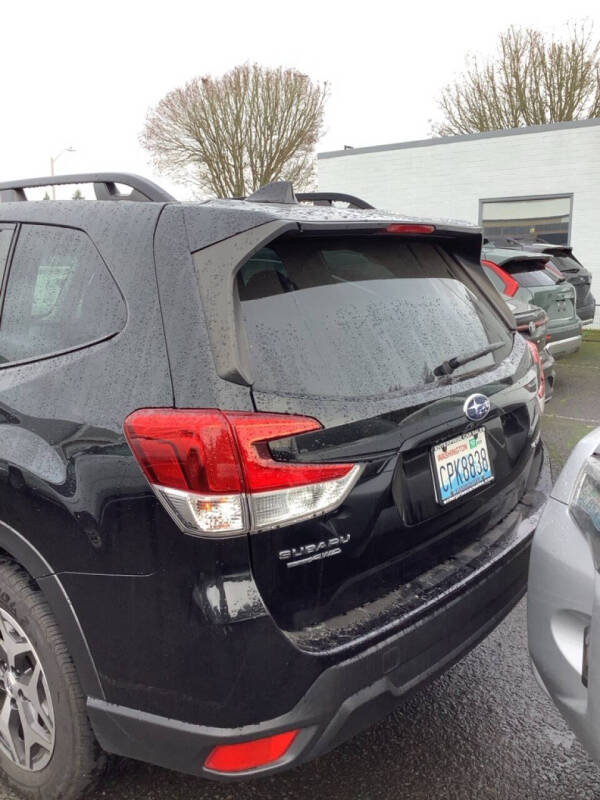 2023 Subaru Forester Premium