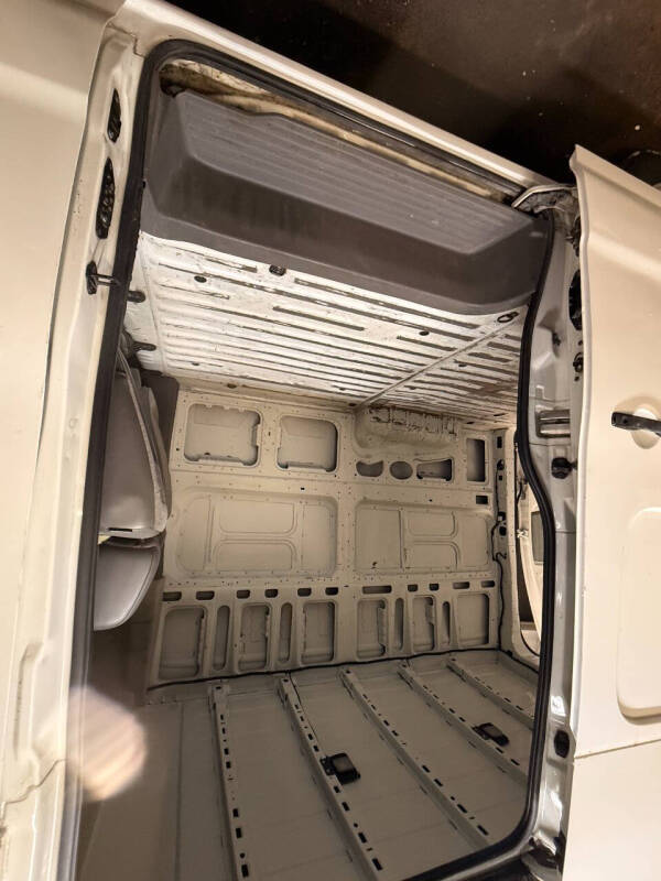 2013 Nissan NV 2500 HD S