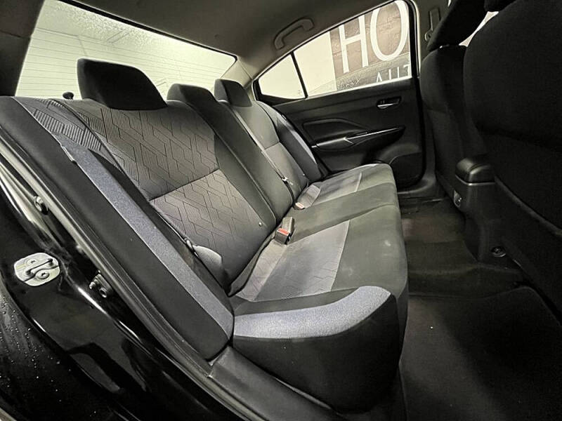 2024 Nissan Versa SV