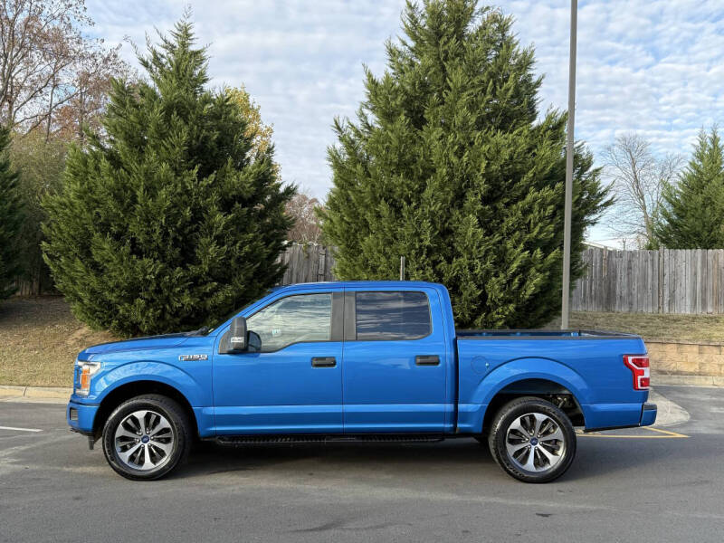 2019 Ford F-150 XL's photo
