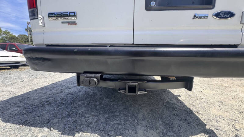 2011 Ford E-Series E-350 SD XLT