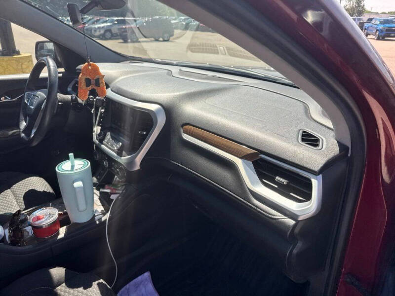 2017 GMC Acadia SLE-2