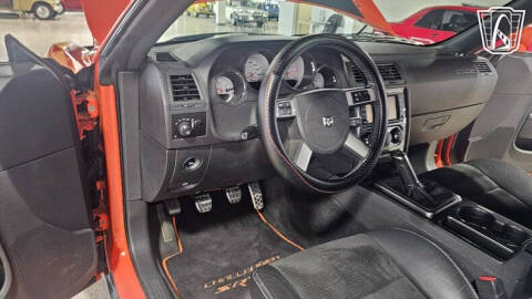 2009 Dodge Challenger SRT8