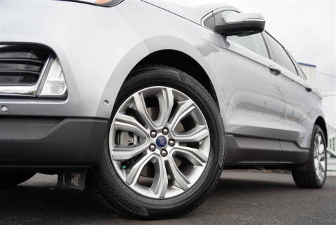 2020 Ford Edge Titanium