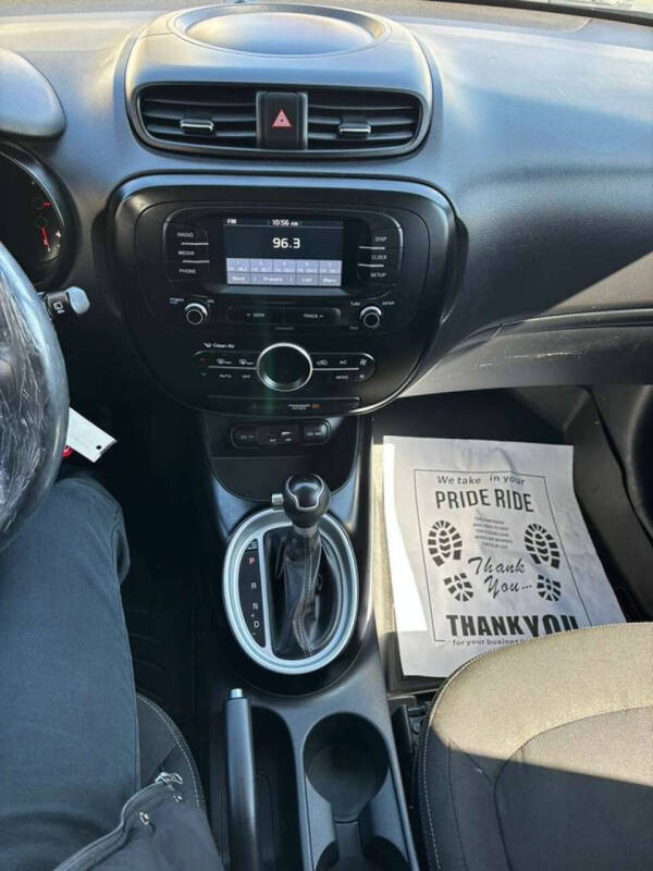 2017 Kia Soul +