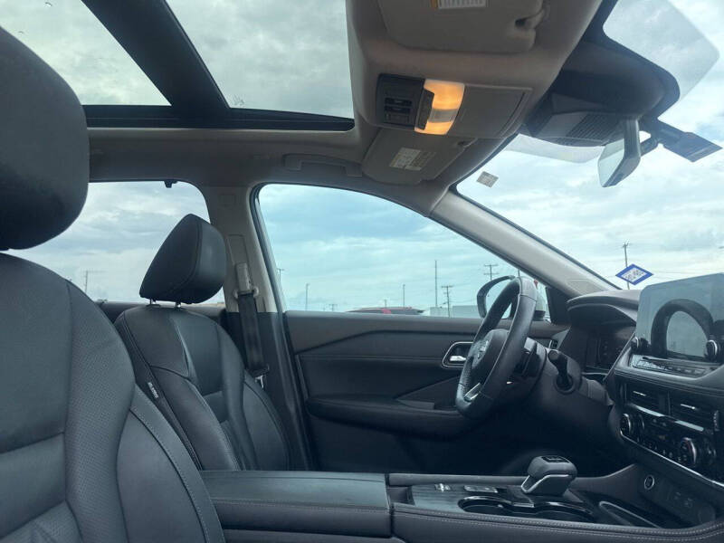 2022 Nissan Rogue Platinum