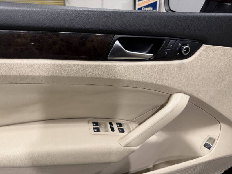 2014 Volkswagen Passat 2.0L TDI SEL Premium