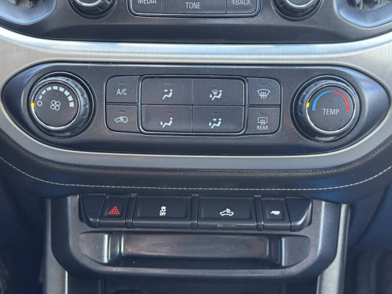 2017 GMC Canyon SLE