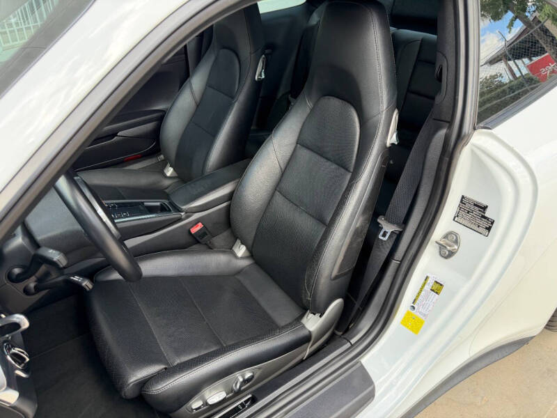 2015 Porsche 911 Carrera 4S