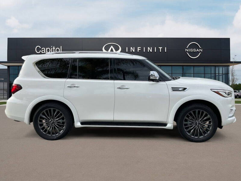 2023 Infiniti QX80 Sensory