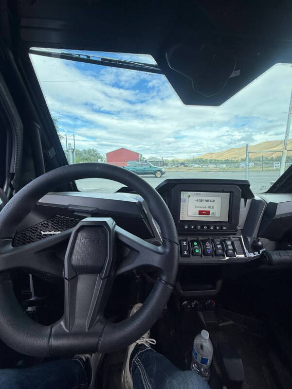 2024 Polaris RZR